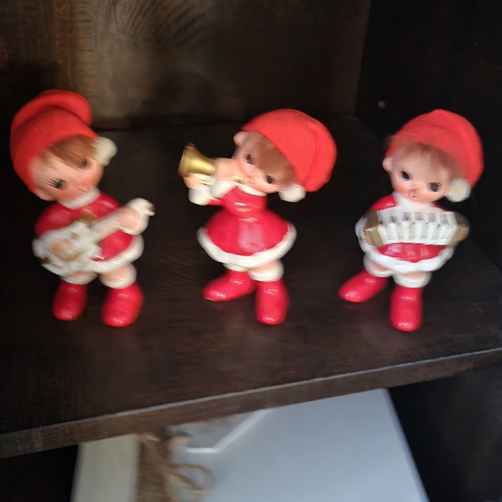 Christmas figurine set of 3